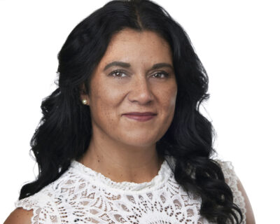 2022_1201-Rosie-Riley_21173_crop-scaled-1-400×320